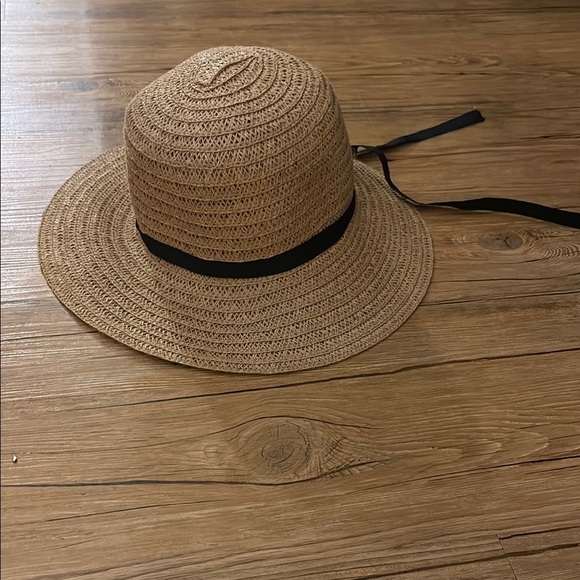 New- Stylish Tan Sun Hat with Black Ribbon - Picture 3 of 5